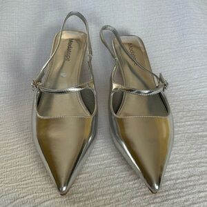 🤎 Modatope Silver Metallic Kitten Heel Sling Back Pointed Toe 2” Heel - size 9